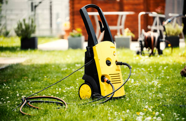 Best Driveway Pressure Washing  in University, MS